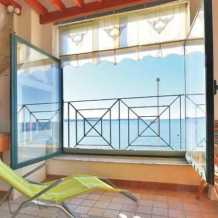 Nice In With 2 Bedrooms And Wifi *